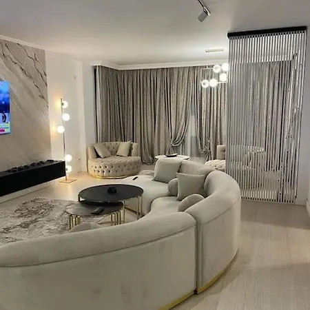 Luxury Promenada